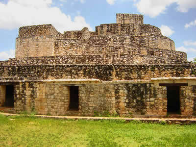 Private Chichen Itza, Cenote Ik Kil & Ek Balam